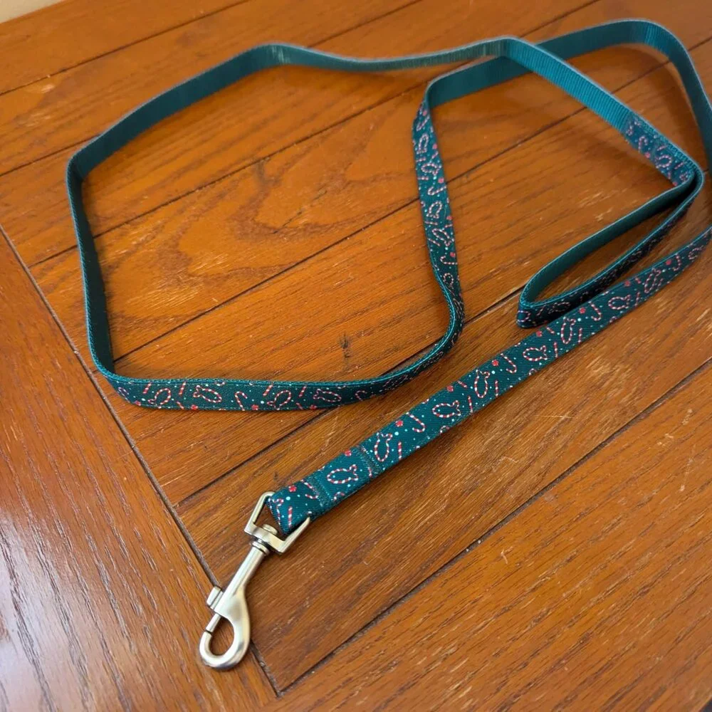 Merry & Bright Collection Cat Comfort Harness & Leash Green w/Candy Canes NEW